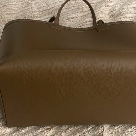 NWT Burberry Tote in Brown Coffee FULL INCLUSIVE with FREE Burberry Lux Card - Picture 8 of 9